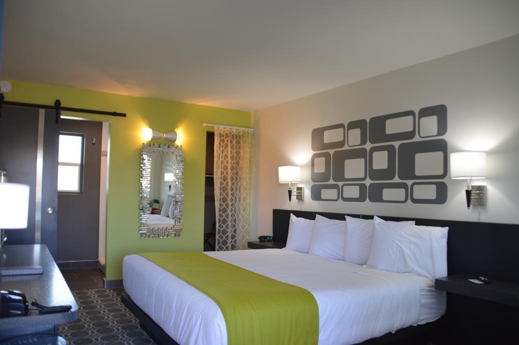 University Inn Asu/Tempe (Adults Only) Екстериор снимка