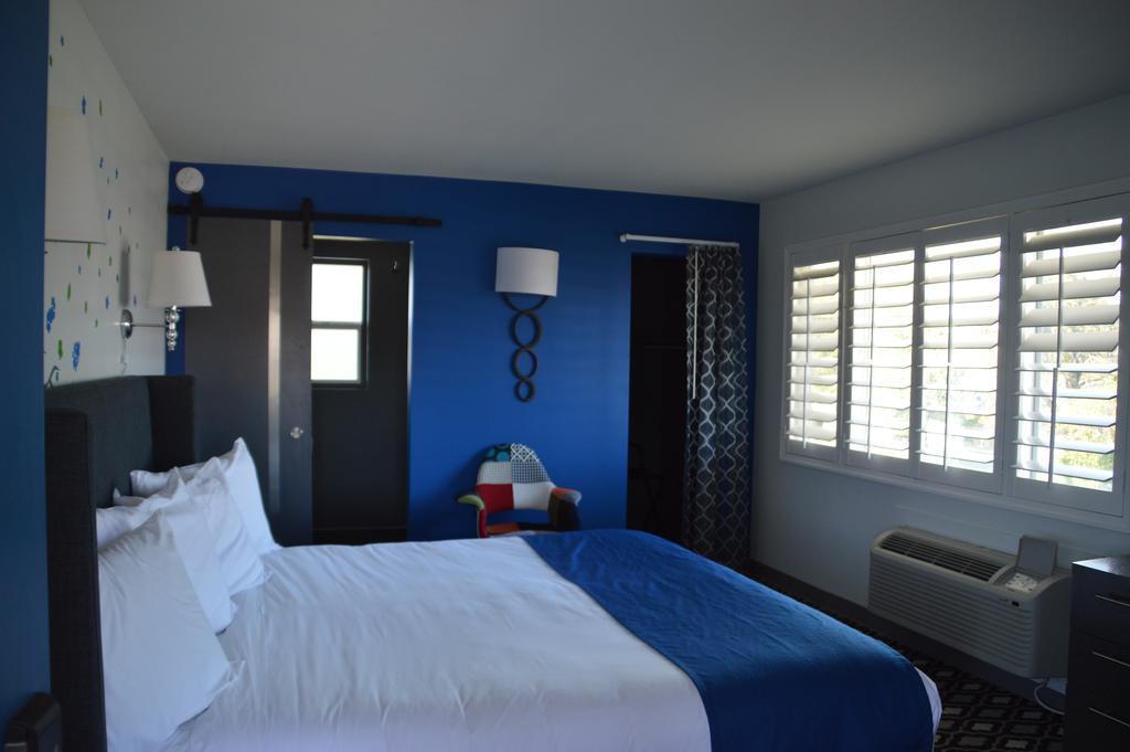 University Inn Asu/Tempe (Adults Only) Екстериор снимка