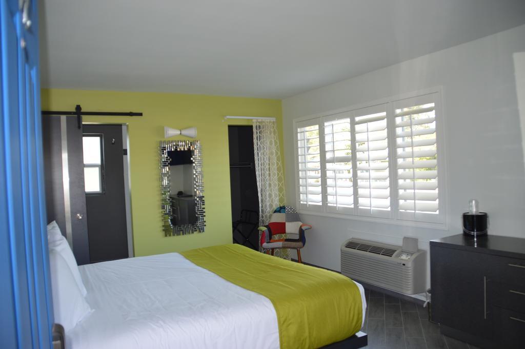 University Inn Asu/Tempe (Adults Only) Екстериор снимка