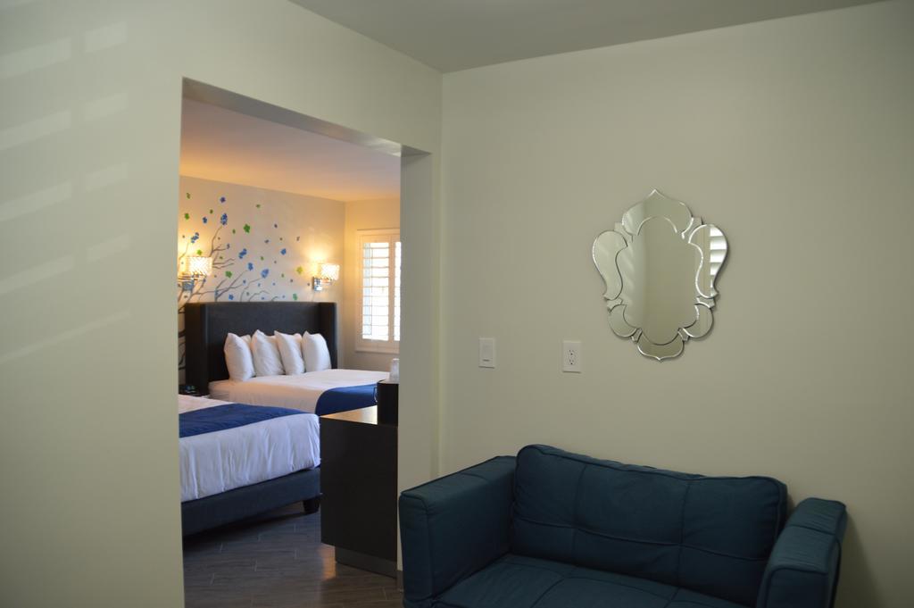 University Inn Asu/Tempe (Adults Only) Екстериор снимка