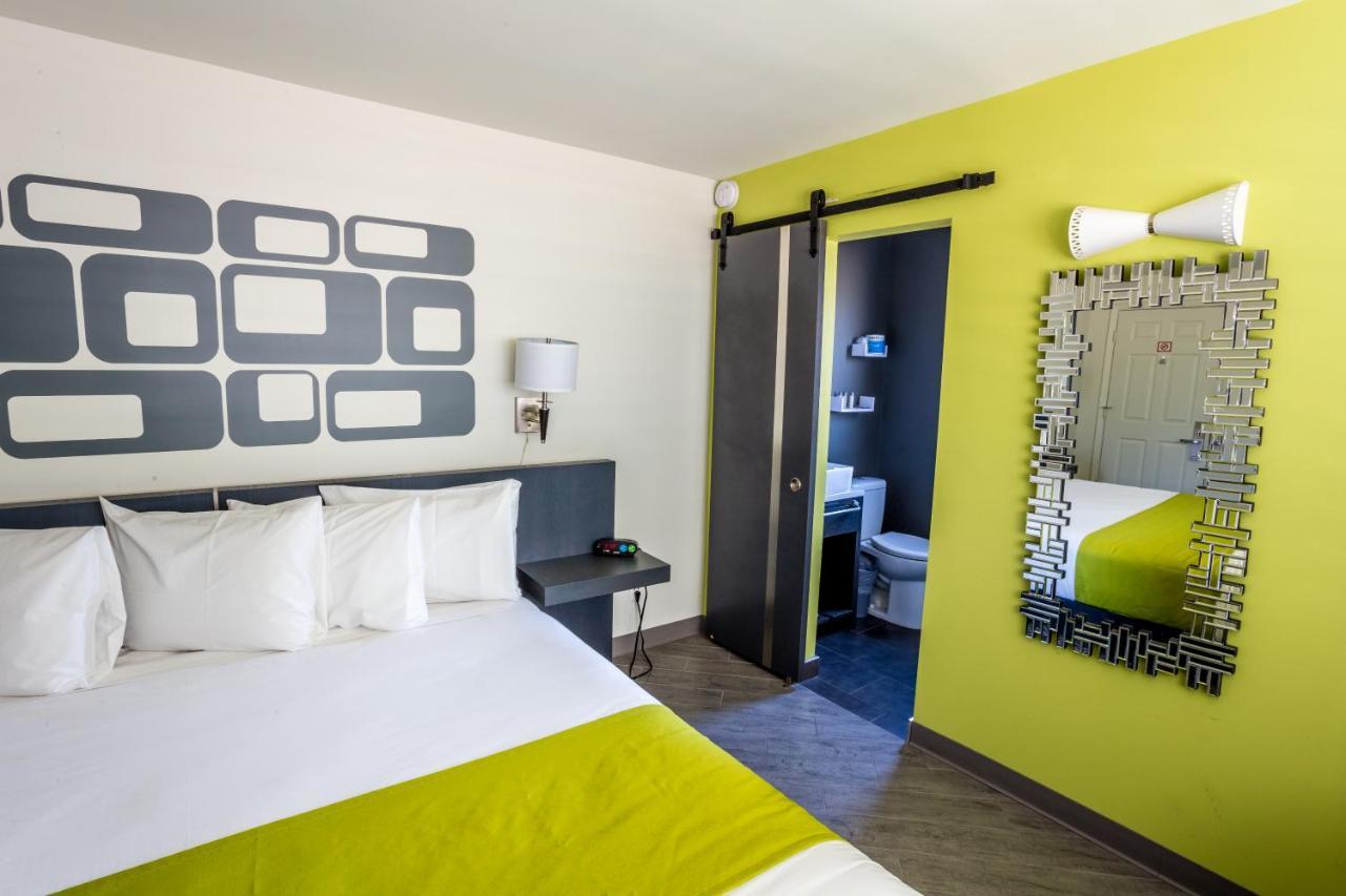 University Inn Asu/Tempe (Adults Only) Екстериор снимка